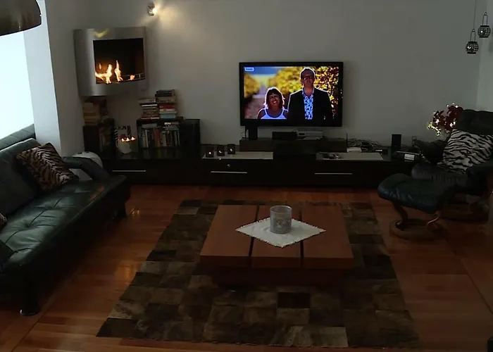 Sands Daire Saint Julian's