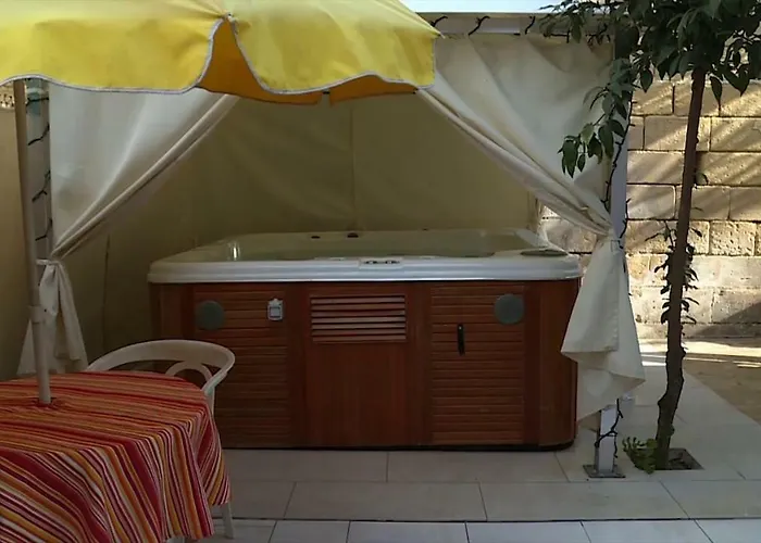 Sands * Saint Julian's